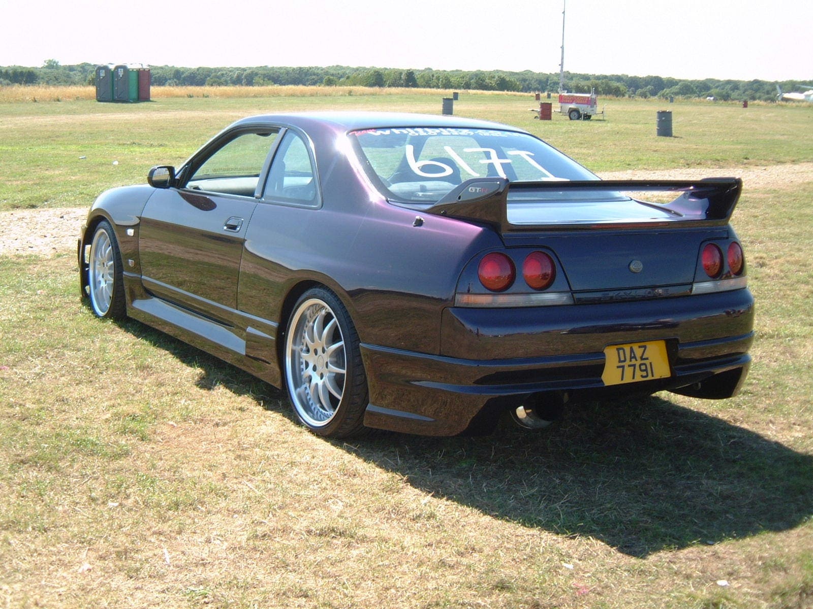 Nissan R33 GTR — HKS Top Mount Turbo Kit · 570hp — photo 12